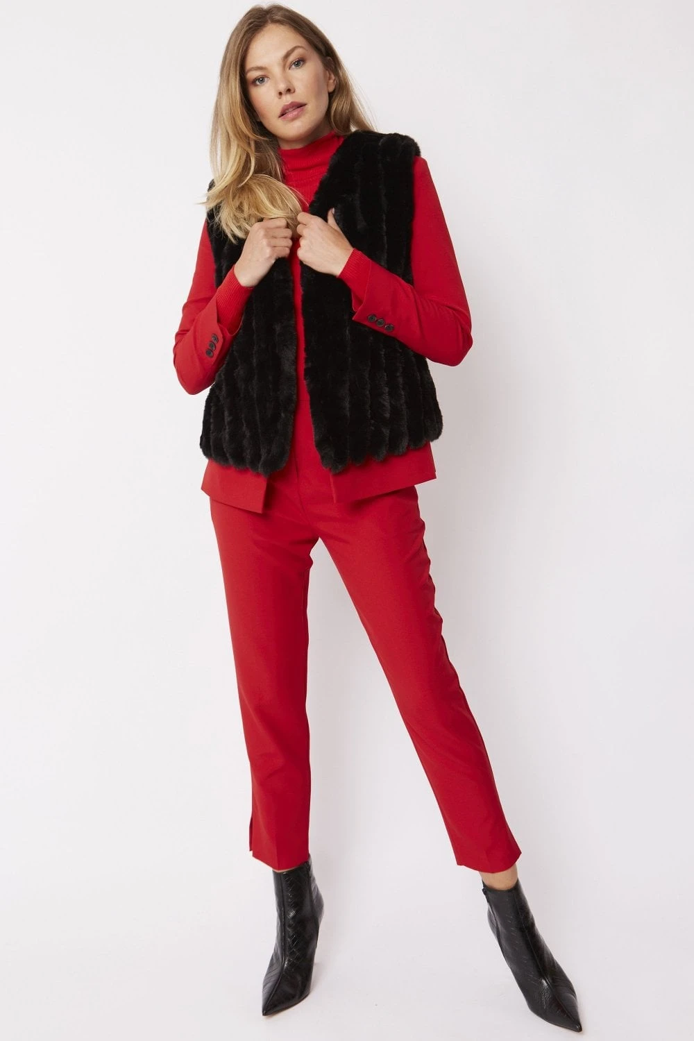 JAYLEY Black Faux Fur Faux Suede Vertical Stripe Gilet 1 JAYLEY Black Faux Fur Faux Suede Vertical Stripe Gilet