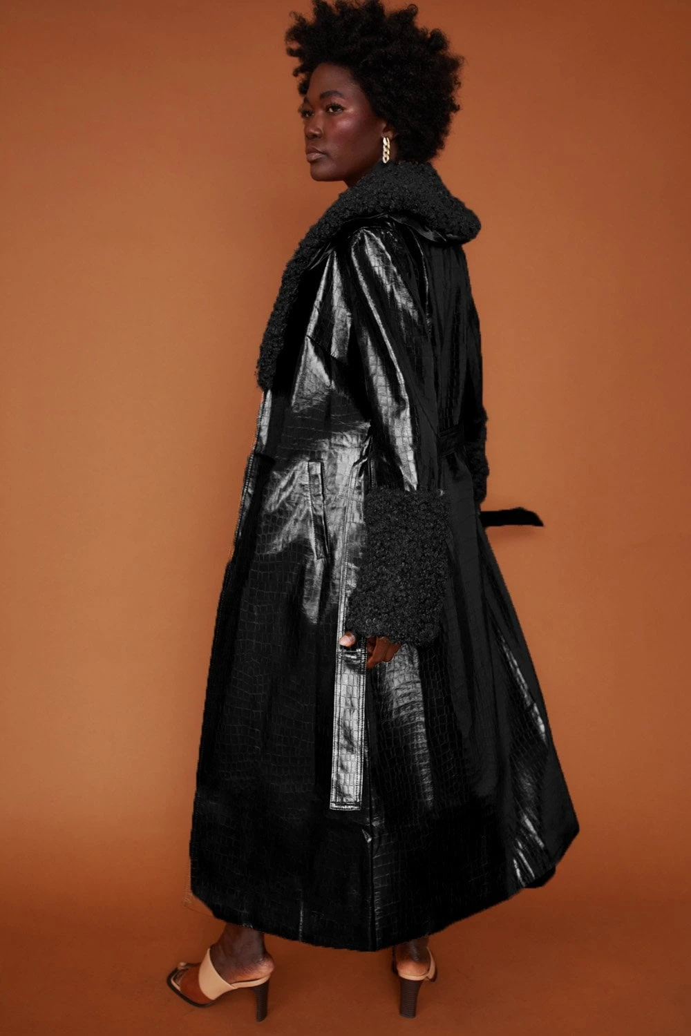 JAYLEY Black Faux Suede Coat With Detachable Faux Shearling Cuffs & Collar 1 JAYLEY Black Faux Suede Coat With Detachable Faux Shearling Cuffs & Collar