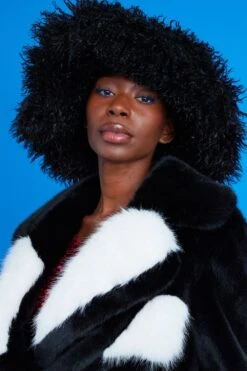 JAYLEY Black Oversized Bamboo Fur Hat