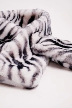 JAYLEY Black Zebra Print Faux Fur Scarf -Deals Fabulous Women Wear Store jayley black zebra print faux fur scarf p4646 61451 image