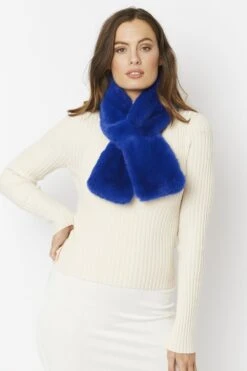JAYLEY Blue Faux Fur Scarf -Deals Fabulous Women Wear Store jayley blue faux fur scarf p4697 61641 image