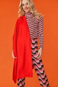 JAYLEY Cashmere Blend Wrap In Red With Fringed Hem And Logo -Deals Fabulous Women Wear Store jayley cashmere blend wrap in red with fringed hem and logo p11634 81181 image