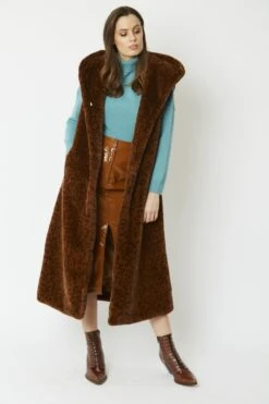 JAYLEY Chocolate Faux Fur Hooded Gilet