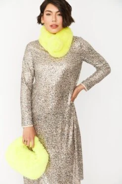 JAYLEY Faux Fur Charlotte Bag -Deals Fabulous Women Wear Store jayley faux fur charlotte bag p12143 83847 image