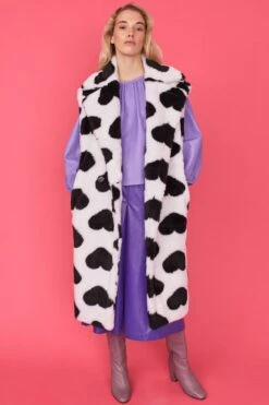 JAYLEY Faux Fur Long Love Heart Gilet