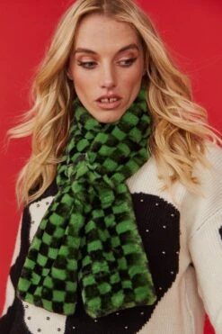 JAYLEY Green And Black Checkered Faux Fur Scarf With Bow Detail Fastening -Deals Fabulous Women Wear Store jayley green and black checkered faux fur scarf with bow detail fastening p11442 79730 image