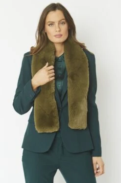 JAYLEY Khaki Faux Fur Scarf