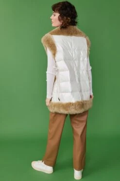 JAYLEY Limited Edition Oversized Shearling Gilet -Deals Fabulous Women Wear Store jayley limited edition oversized shearling gilet p10743 75045 image