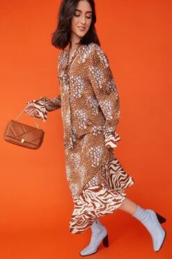 JAYLEY Lulu Quilted Bag With Gold Chain And Snake Head Detail