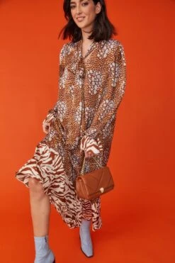 JAYLEY Lulu Quilted Bag With Gold Chain And Snake Head Detail -Deals Fabulous Women Wear Store jayley lulu quilted bag with gold chain and snake head detail p11703 81630 image