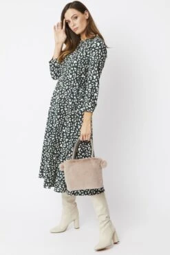 JAYLEY Mocha Faux Fur Bag -Deals Fabulous Women Wear Store jayley mocha faux fur bag p4938 63040 image