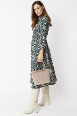 JAYLEY Mocha Faux Fur Bag -Deals Fabulous Women Wear Store jayley mocha faux fur bag p4938 63041 image