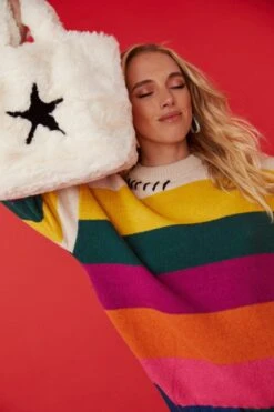 JAYLEY Oyster Faux Fur Tote Bag With Star Design -Deals Fabulous Women Wear Store jayley oyster faux fur tote bag with star design p11404 79470 image