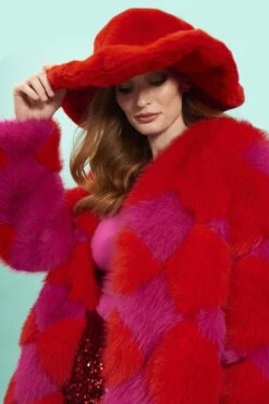 JAYLEY Red Faux Fur Oversized Hat -Deals Fabulous Women Wear Store jayley red faux fur oversized hat p11040 86180 image