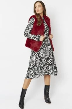 JAYLEY Red Hand Knitted Faux Fur Gilet -Deals Fabulous Women Wear Store jayley red hand knitted faux fur gilet p3748 57894 image