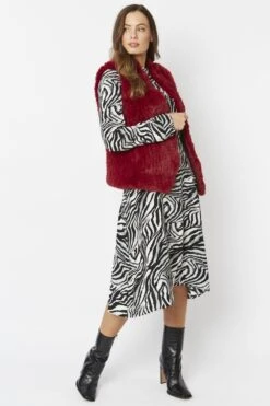 JAYLEY Red Hand Knitted Faux Fur Gilet -Deals Fabulous Women Wear Store jayley red hand knitted faux fur gilet p3748 57897 image