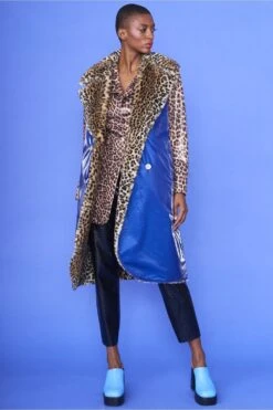 JAYLEY Reversible Animal Print Gilet -Deals Fabulous Women Wear Store jayley reversible animal print gilet p12901 87408 image