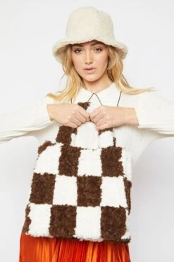 JAYLEY Shearling Checkered Tote Bag In Chocolate And Cream -Deals Fabulous Women Wear Store jayley shearling checkered tote bag in chocolate and cream p10752 75111 image