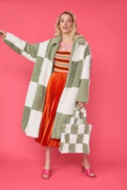 JAYLEY Shearling Checkered Tote Bag In White And Green -Deals Fabulous Women Wear Store jayley shearling checkered tote bag in white and green p12288 84547 image