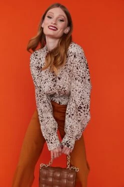 JAYLEY Silk Blend Animal Print Blouse -Deals Fabulous Women Wear Store jayley silk blend animal print blouse p12328 84688 image