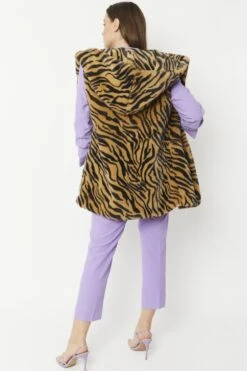 JAYLEY Tiger Print Faux Fur Hooded Gilet -Deals Fabulous Women Wear Store jayley tiger print faux fur hooded gilet p6228 70123 image