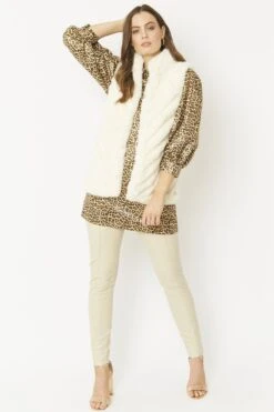 JAYLEY White Faux Fur Faux Suede Diagonal Stripe Gilet -Deals Fabulous Women Wear Store jayley white faux fur faux suede diagonal stripe gilet p3890 58454 image