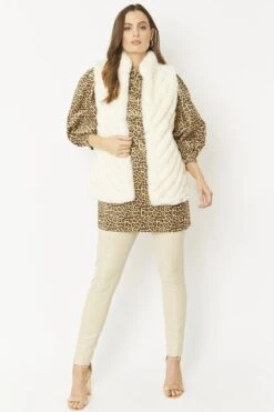 JAYLEY White Faux Fur Faux Suede Diagonal Stripe Gilet -Deals Fabulous Women Wear Store jayley white faux fur faux suede diagonal stripe gilet p3890 58455 image